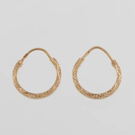 Parörhängen mönstrade 18k,  diameter ca 13,5mm Vikt: 0,9 g