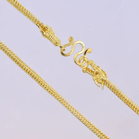 Kedja, längd 51,5 cm, bredd 2 mm, 23K. Vikt: 7,6 g