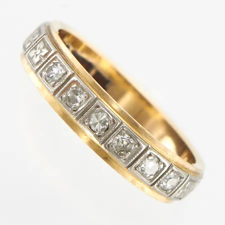 Ring med diamanter, 6xca0,02ct, stl 16, bredd: 3mm, 18K Vikt: 3,8 g