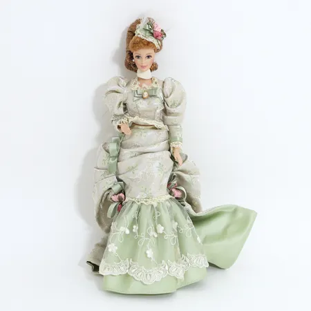  Barbiedocka Mint Memories,  Victorian Tea Porcelain Collection, porslin, numrerad 1156B, Mattel Vikt: 0 g