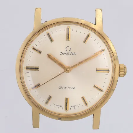 Herrur Omega manuell Ø35mm, caliber 601, verknummer 32159175, boett nr 135070, gravyr, repigt glas, 14K, saknar armband  Vikt: 0 g