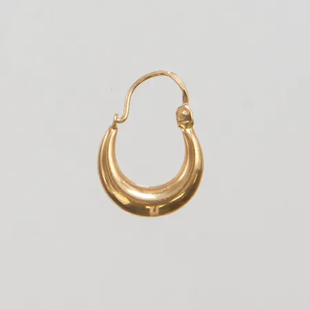 Udda örhänge längd 2cm, bredd 13mm, defekt, 18K Vikt: 0,5 g