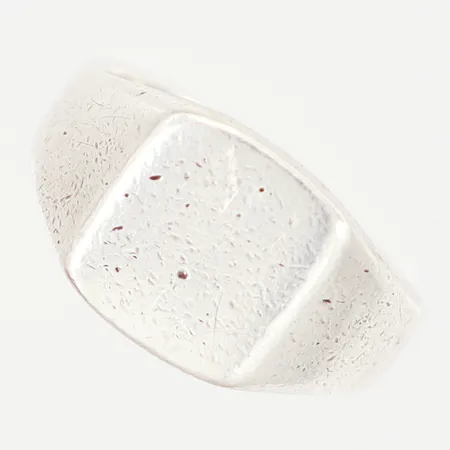 Klackring stl:19¾, bredd: 4-11mm, silver 925/1000  Vikt: 7,1 g
