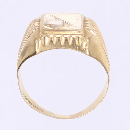 Ring defekt 18K Vikt: 6,7 g