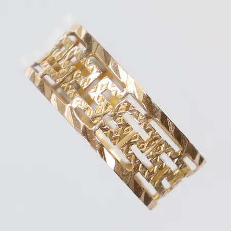 Ring mönstrad stl:15 14K Vikt: 1,7 g