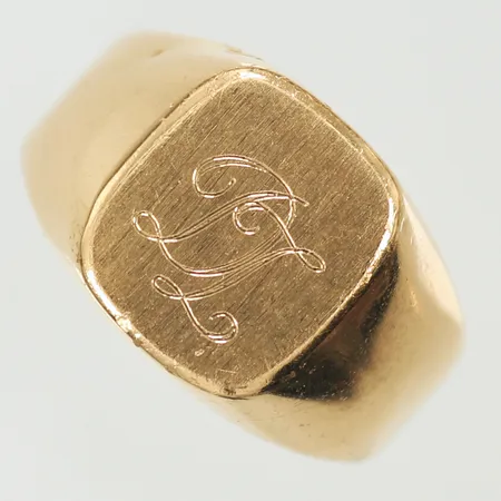 Klackring, stl 20 bredd ca 5-15mm (monogram, repig, skadad, missfärgad skena) 18K, 6,2g