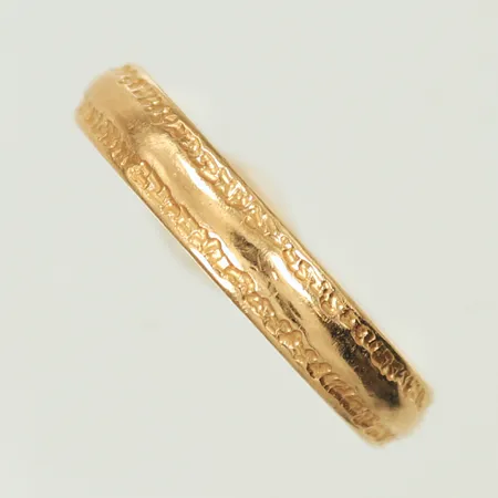 Ring med mönster, stl 19, bredd 3,9mm Schallins, 18K Vikt: 3,7 g