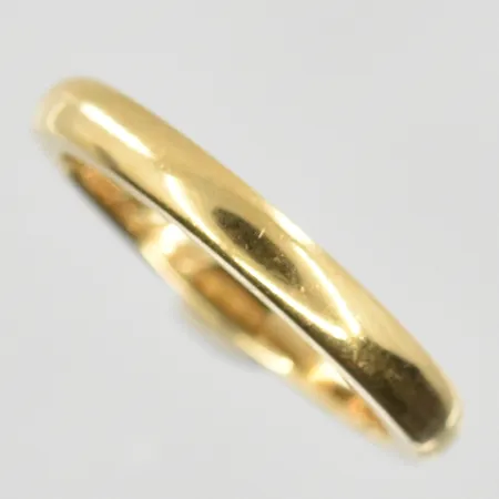 Ring Boliden-guld stl 15¾, bredd 3 mm, gravyr, 18K. Vikt: 3,6 g