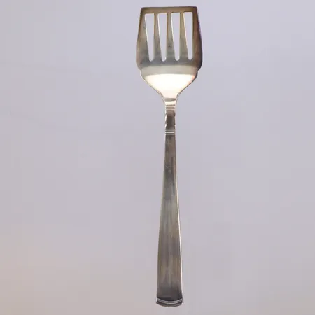 Kakspade, längd 15cm, modell Rosenholm, GAB, 830/1000 silver Vikt: 27,6 g