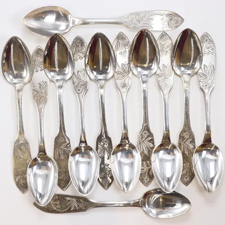 12 kaffeskedar 12cm, personlig gravyr, silver 830/1000 Vikt: 168,2 g