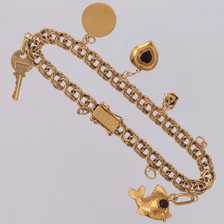 Armband Bismarck med fyra berlocker, längd 19cm, bredd 6mm, defekta berlocker och lås, berlocker saknas, 18K Vikt: 20,5 g