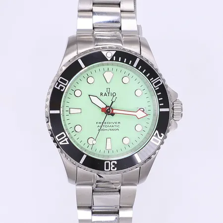 Herru Ratio Freediver Ø40mm, automat, datum, stål, cal. NH35, serienummer 04924039, stållänk ca 17cm, bruksslitage, inga tillbehör Vikt: 0 g