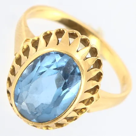 Ring stl:17 med sten, bredd: 3-17mm, 18K Vikt: 4,8 g