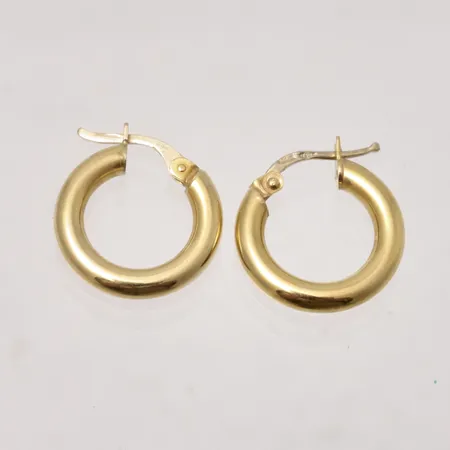 Örhängen mått Ø16,7mm, bredd 3mm, 18K guld, 1,74g.