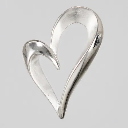 Hänge längd ca 32mm bredd ca 23mm 925/1000 silver Vikt: 4,8 g