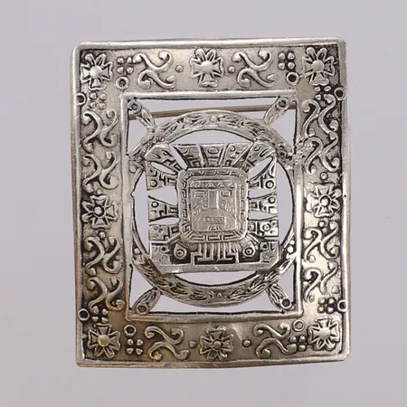 Brosch, 35x45mm, Peru, 925/1000 silver Vikt: 10,7 g