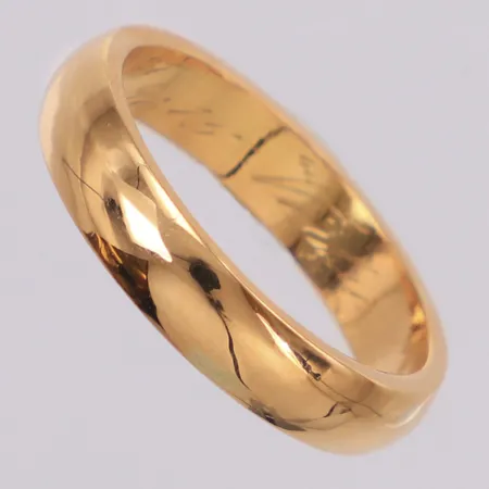 Ring slät stl:18, bredd 4,2mm, Göteborg 1915, gravyr, 20K Vikt: 6,4 g
