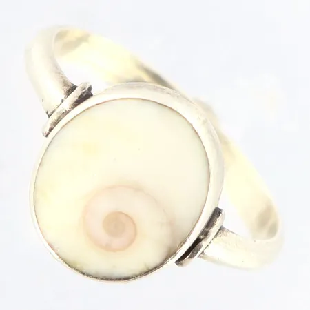Ring med sten stl:15½, bredd: 2-11mm, silver 925/1000 Vikt: 1,7 g