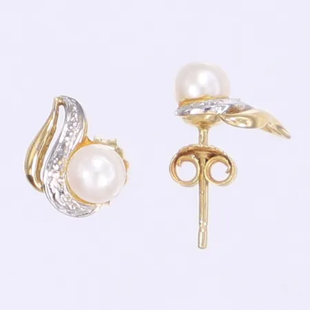 Örhängen med odlade pärlor längd 10mm bredd 5mm rödguld/vitguld 18K Vikt: 1,1 g