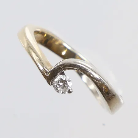 Ring tvåfärgad med diamant 1xca0,10ct stl:17 bredd 1-7mm 14K Vikt: 4,1 g
