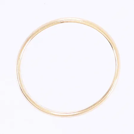 Ring missformad gravyr 18K Vikt: 3,9 g