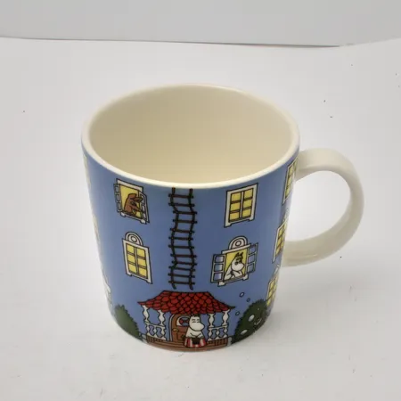 Muminmugg, Muminhuset, år 2015-, Arabia, Finland, porslin, höjd 8cm, Ø8cm, 30cl, märkt CR0215. Skickas med paket. Skickas med paket.
