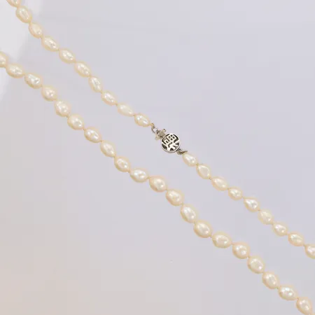 Pärlcollier odlade sötvattenspärlor ca Ø5-6,4mm, ovala, längd 46,5cm, silverlås 925/1000 Vikt: 0 g