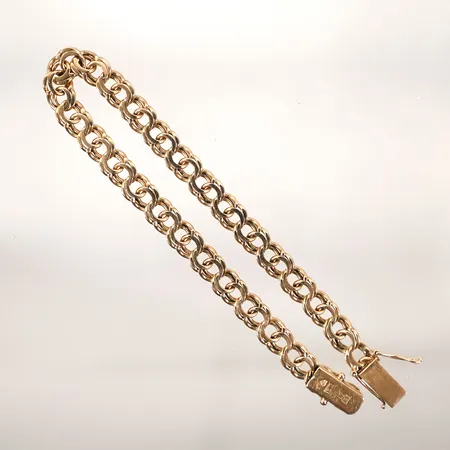 Armband bismark med kistlås 20cm bredd 6,8mm  Vikt: 14,4 g
