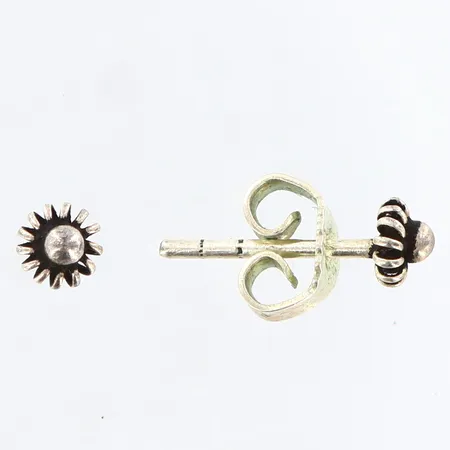 Örhängen Ø4mm, udda stoppar, silver 925/1000 Vikt: 0,6 g