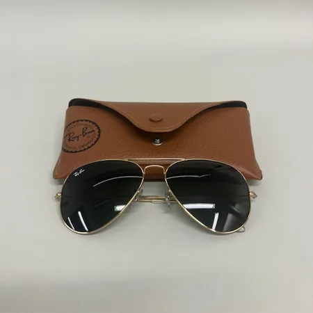 Ett par solglasögon Ray-Ban Aviator RB3025 L0205, 58 Pilot, gröna glas, made in Italy, originalfodral