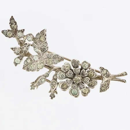 Brosch med vita stenar 65x30mm 835/1000 silver Vikt: 16 g