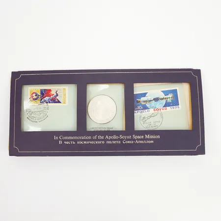Minnesutgåva "Partners i rymden" Franklin Mint med mynt sterling silver 925/1000 silvervikt: 22,2gram Vikt: 0 g