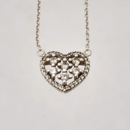Collier Ankar 46cm, bredd 1,1x13mm, integrerat hjärta med 36st stenar, 925/1000, 2,88g.