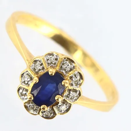 Ring carmosé med safir och diamanter stl:18¾, bredd ca 2-11mm, 18K Vikt: 2,8 g