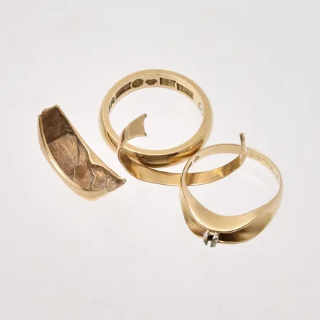 Diverse defekt guld, 18K, 12,47g.