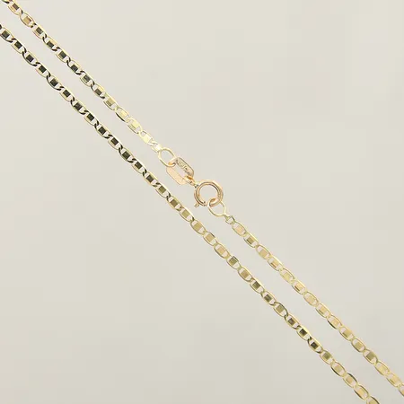 Kedja Figaro längd 45cm, bredd 1,5mm mindre skevheter 18K  Vikt: 1,5 g