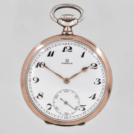 Fickur, Omega 49mm boettnr: 7520571 verknr: 6871351 liten sekundvisare två boetter i silver 800/1000, bruttovikt: 75,5g