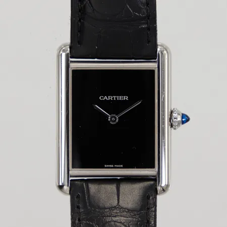 Damur Cartier Tank Must, quartz, stål, 33,7x25,5mm, ref: WSTA0072, serienummer: 4323 444942DY, läderarmband, certifikat 2024, kvitto från NK 2024, box