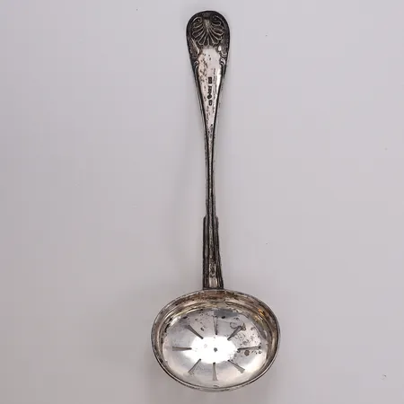 Strösked längd 18cm, gravyr silver 830/1000 silver Vikt: 39,5 g