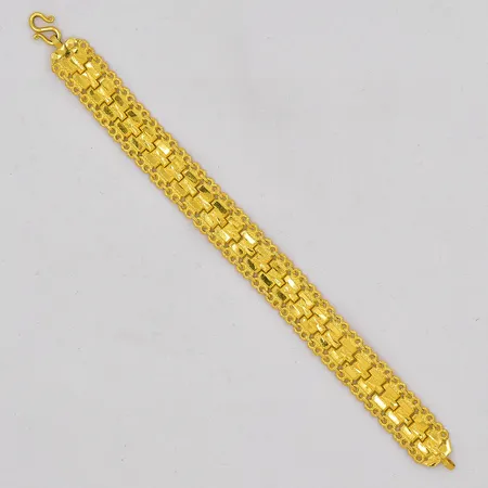 Armband längd 16cm bredd 12mm 23K Vikt: 7,6 g