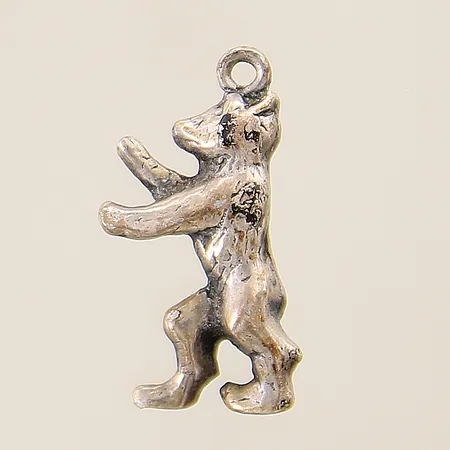 Hänge Björn 22x11mm, ögla saknas silver 835/1000  Vikt: 3,2 g
