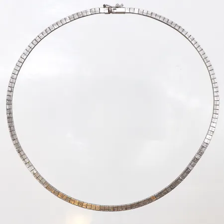 Collier, längd 40cm, bredd 3,9mm, 925/1000 silver. Vikt: 17,7 g