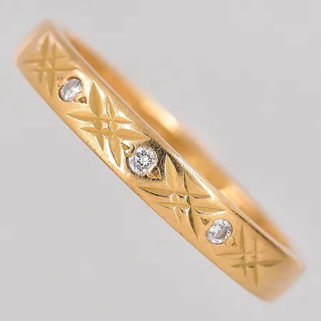 Ring med diamanter 0,03ctv stl 16¾ Schalins graverad 18K Vikt: 2,7 g