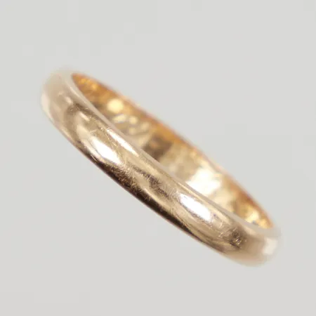 Ring stl:19½ bredd 3,3mm, gravyr, Nordiska Juvelaktiebolaget år 1951, 18K,  Vikt: 4,1 g