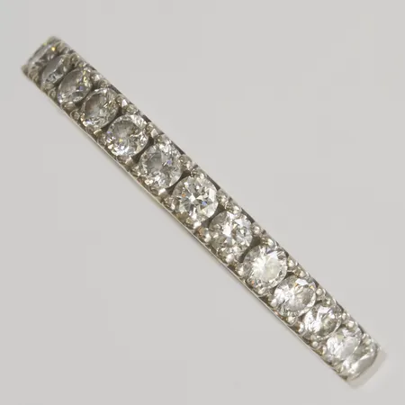 Ring halvallians 16x 0,03ct stl: 16¾, bredd: 2,2mm, personlig gravyr, Platina 950/1000 Vikt: 3,7 g