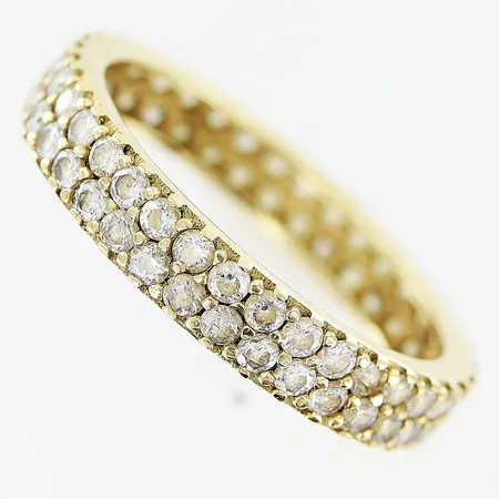 Ring med vita stenar stl:18¼, bredd 3,7mm, 14K Vikt: 2,9 g