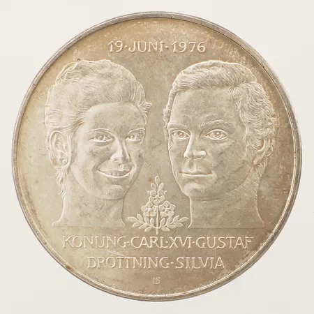 Minnesmynt 50kr Ø36mm ,19 juni 1976 Konung Carl XVI Gustaf Drottning Silvia, plastficka silver 925/1000  Vikt: 27,1 g