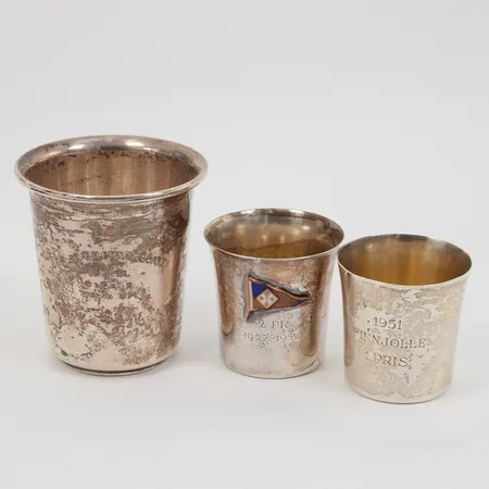 3st bägare, 7cm, 4,5cm, 4cm, graverade, silver  Vikt: 113 g