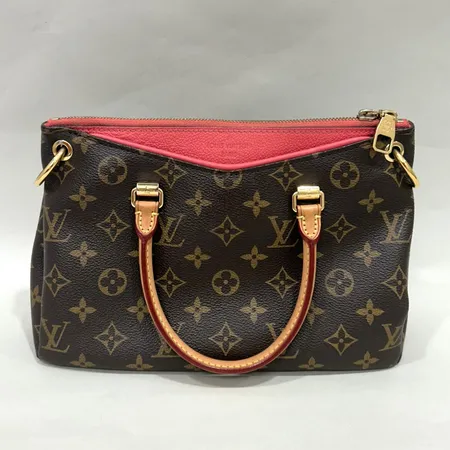 Väska Louis Vuitton Monogram Pallas BB datumkod: SN0175 27x18x8cm beslag i gulmetall med slitage insida med smärre fläckar avtagbar axelrem med läderbortfall/slitage dustbag påse
