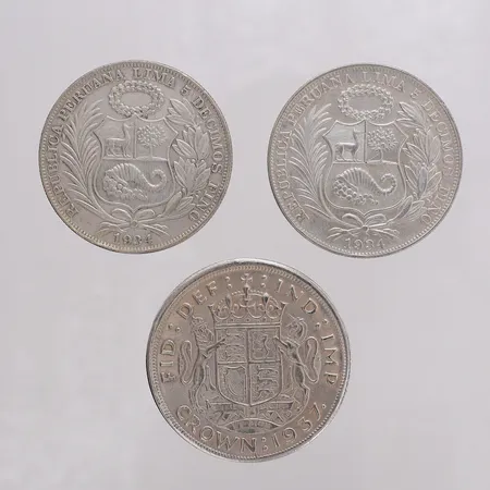 3 Mynt blandade, samtliga i myntkapslar silver 500/1000 Vikt: 69,9 g